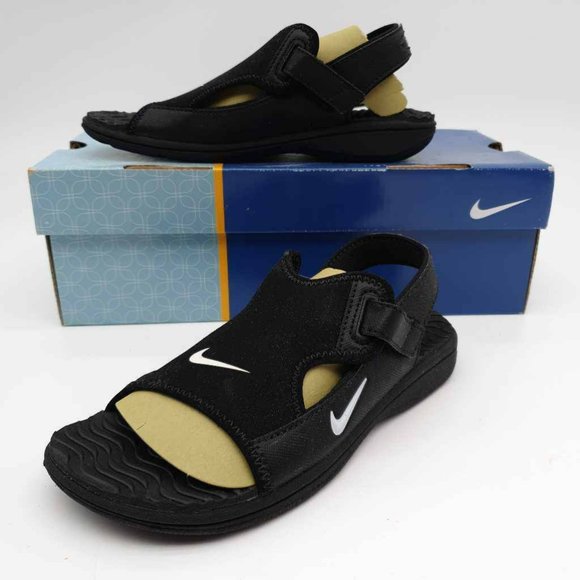 nike play sandals